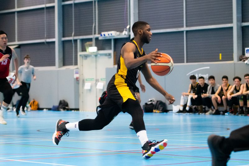 威胁来自多 威胁来自多